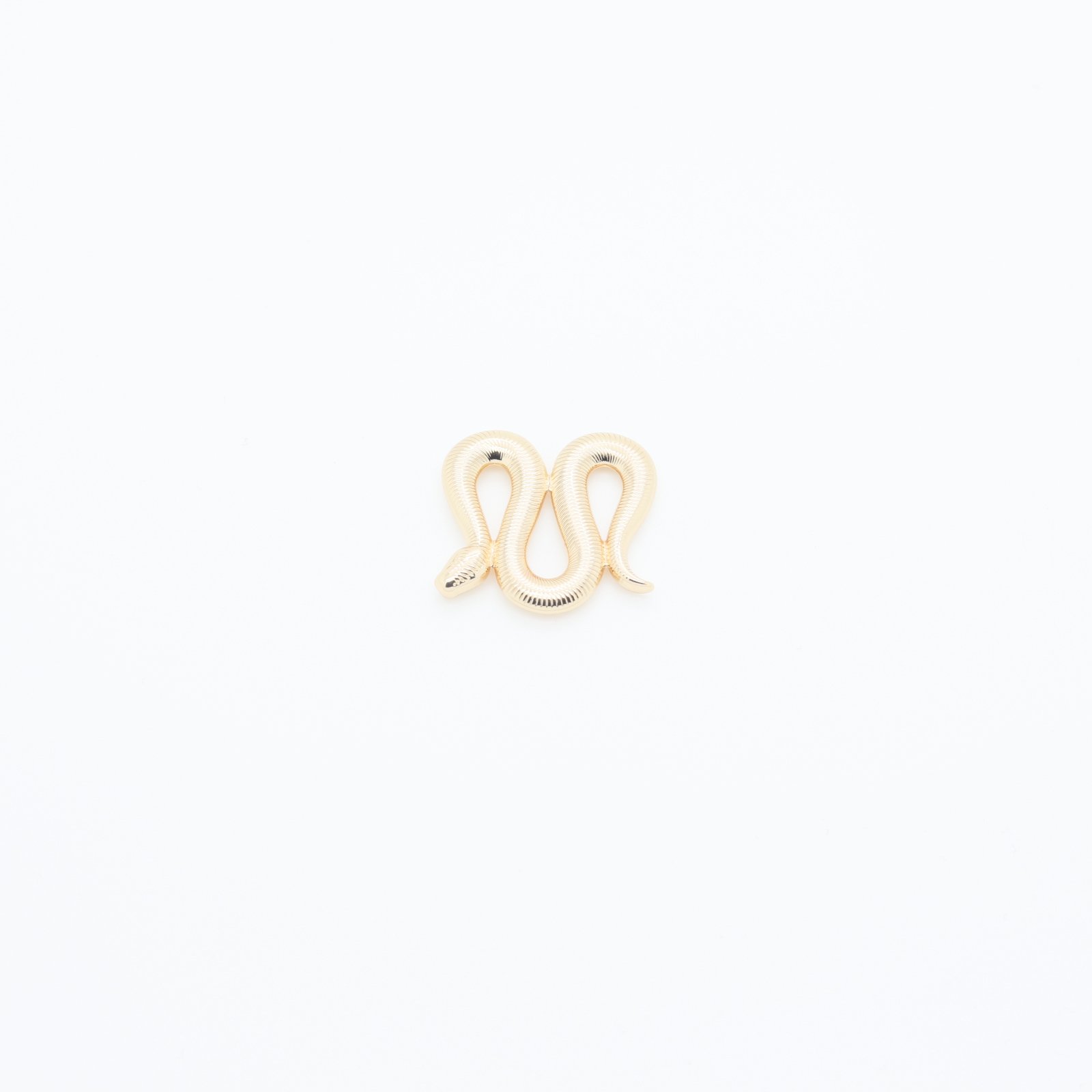 Hebilla de latón dorado y conector metálico de serpiente