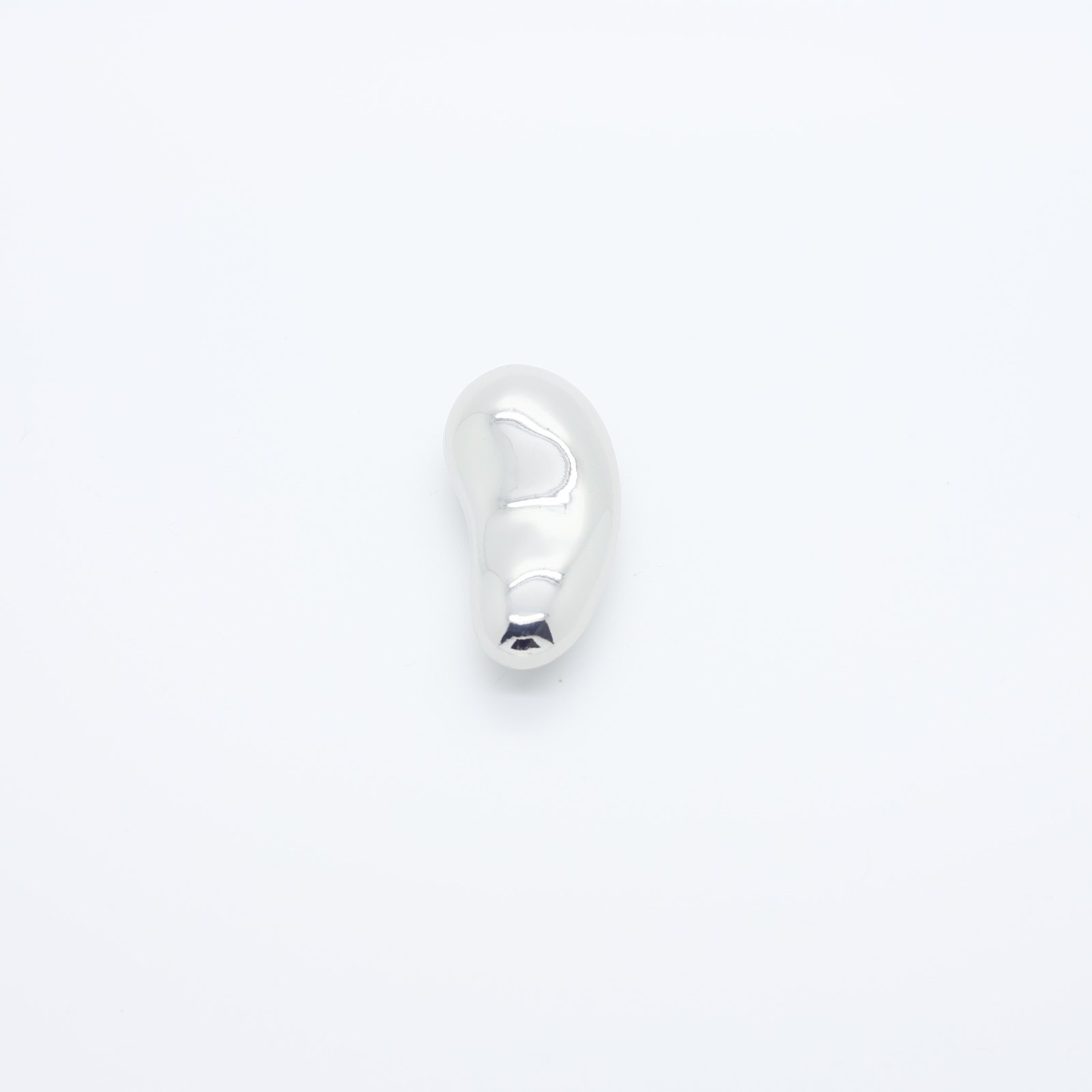 Passant détail argent