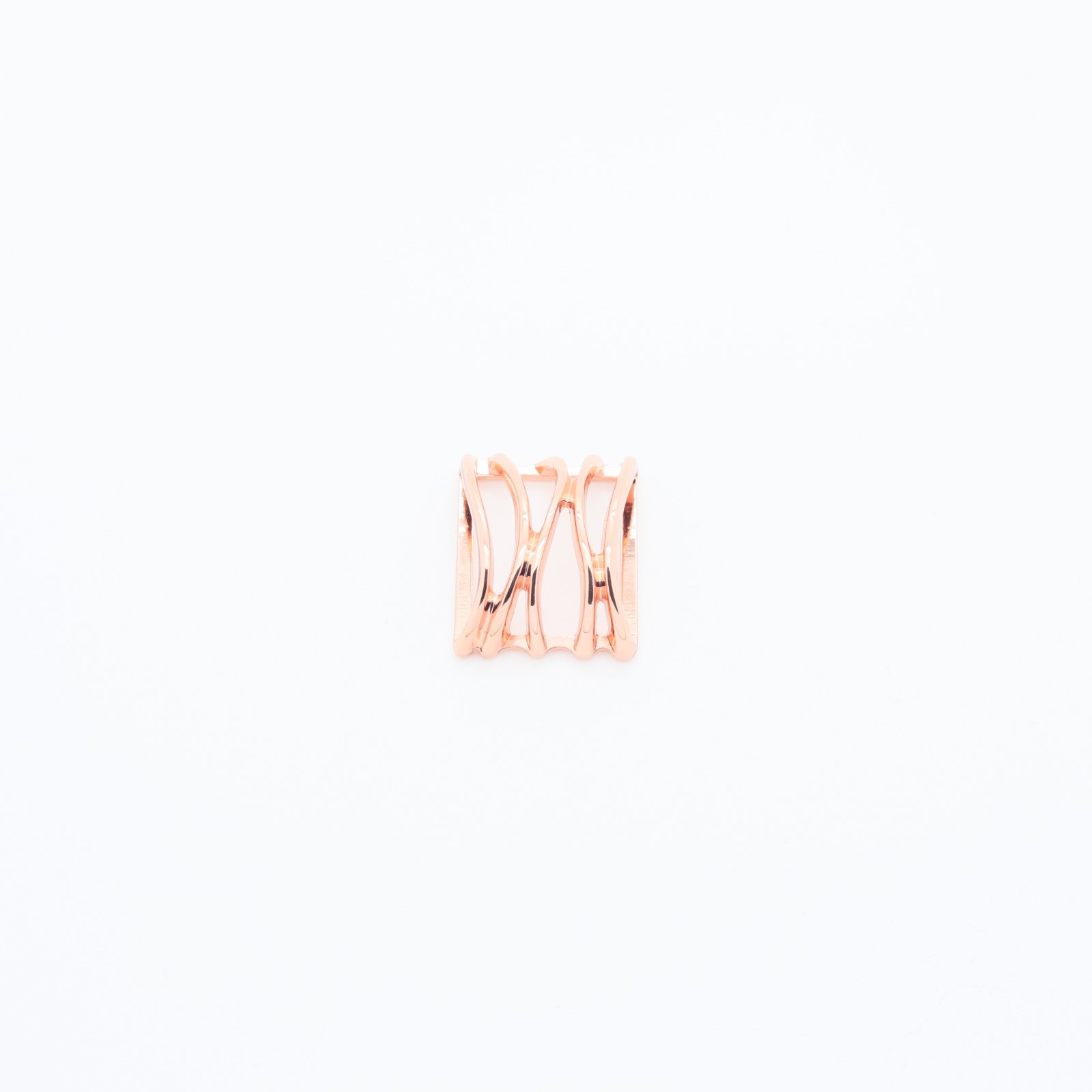 Boucle d’épaule en métal doré brillant