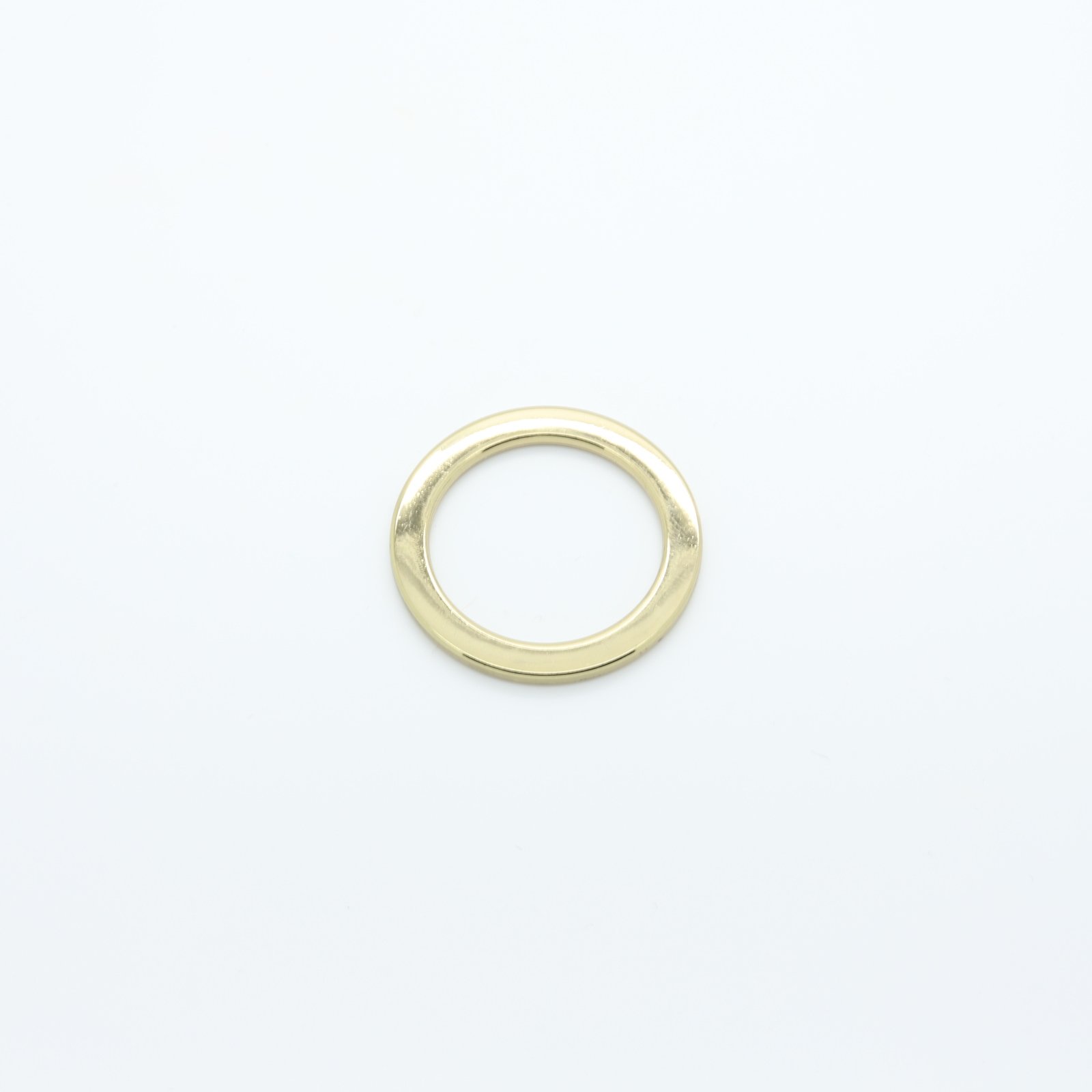 Anneau en métal doré 30 mm