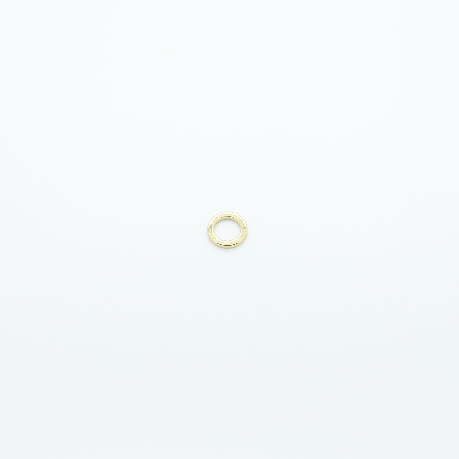 Anneau en métal doré 8 mm