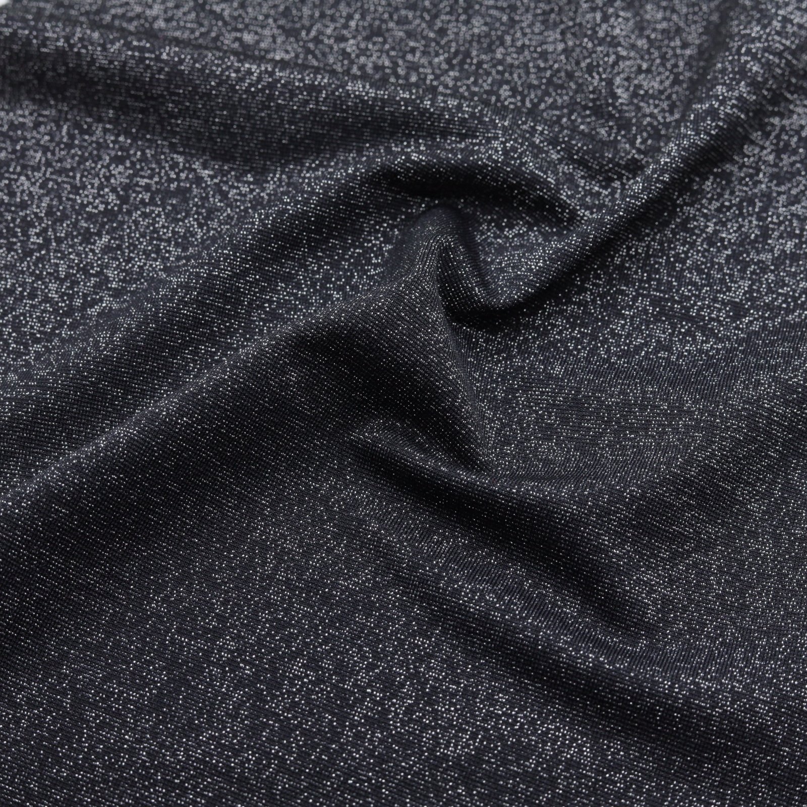 Tissu en lurex métallisé léger stretch et brillant