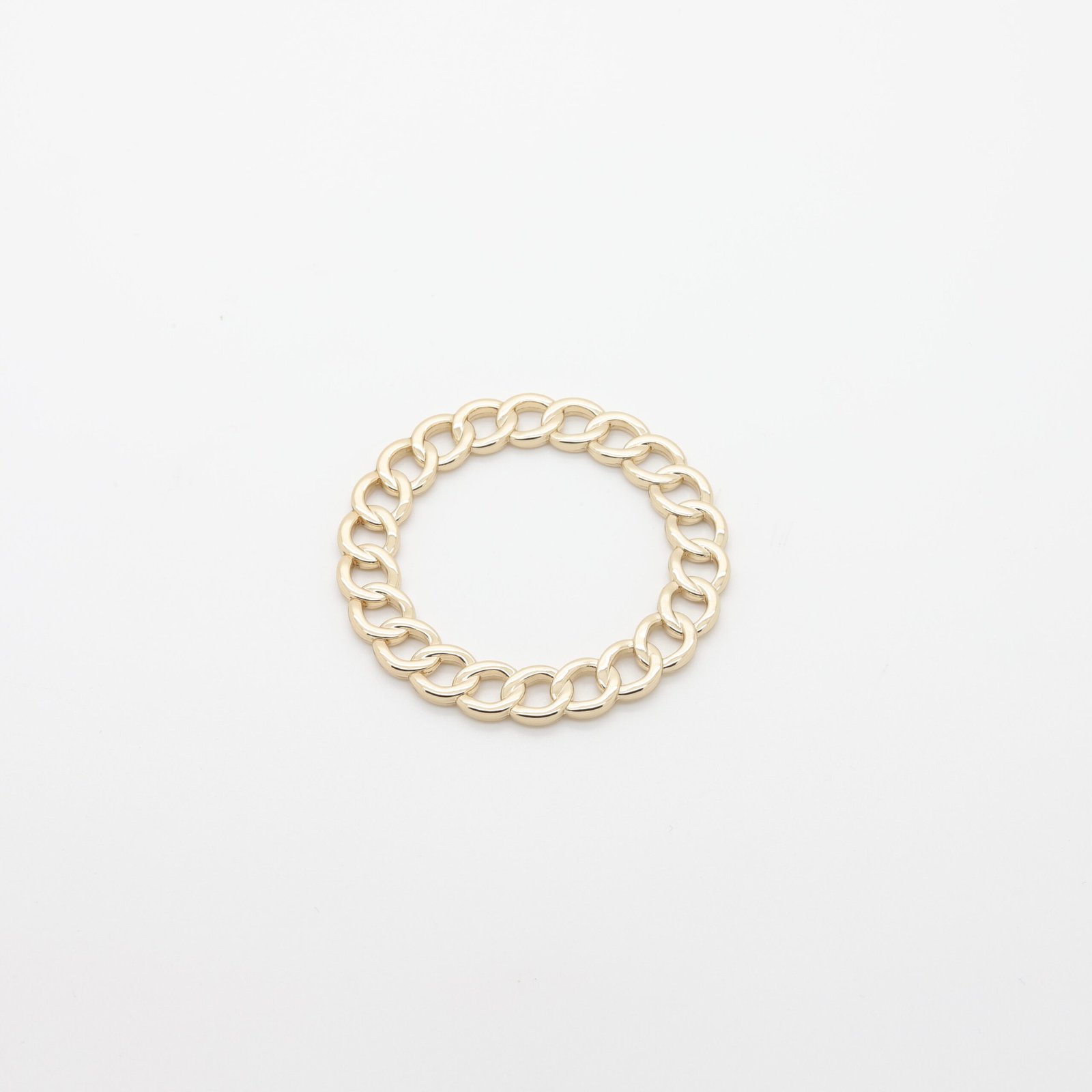 Anneau connecteur en forme de chaîne