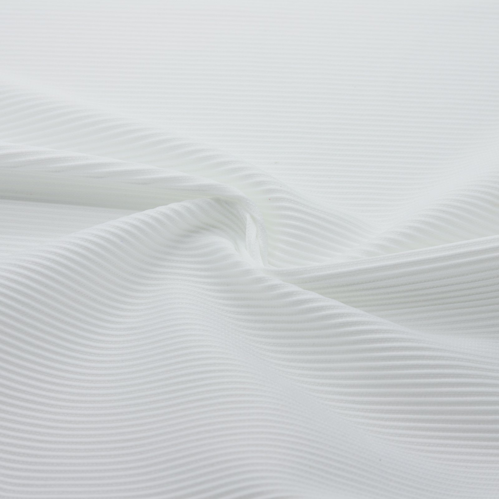 Jacquard fines rayures blanches