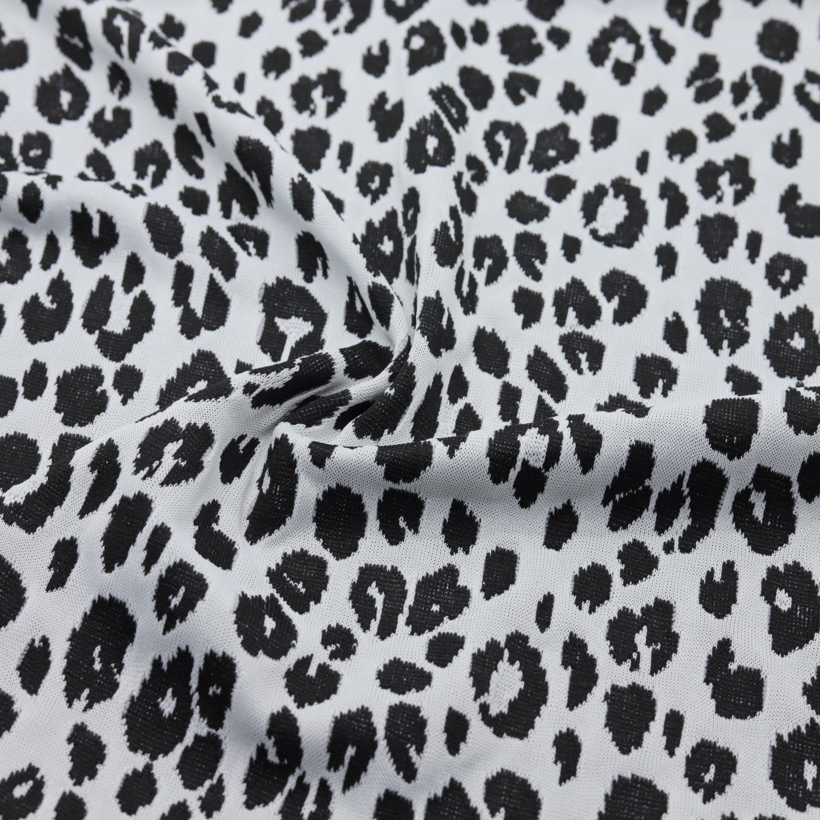 Tissu maille Jacquard motif Leopard
